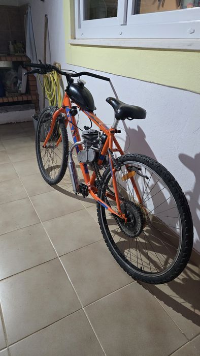 Bicicleta a motor a gasolina 50cc