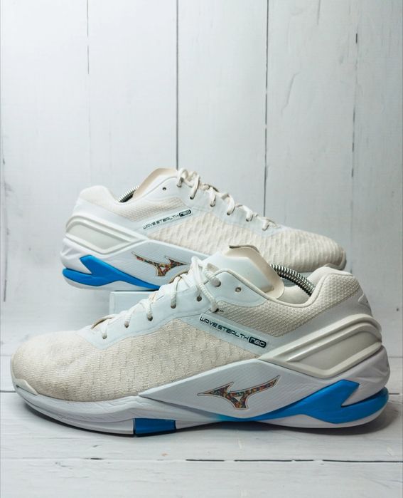 Продам красовки Mizuno розмір 45