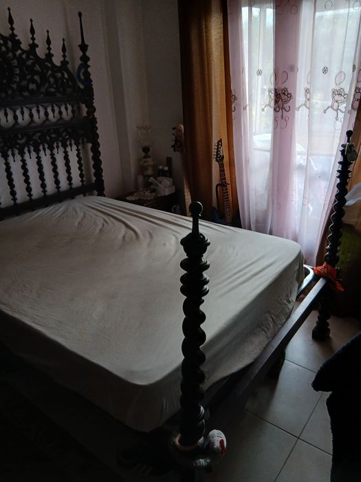 Cama de Casal estilo D joao IV