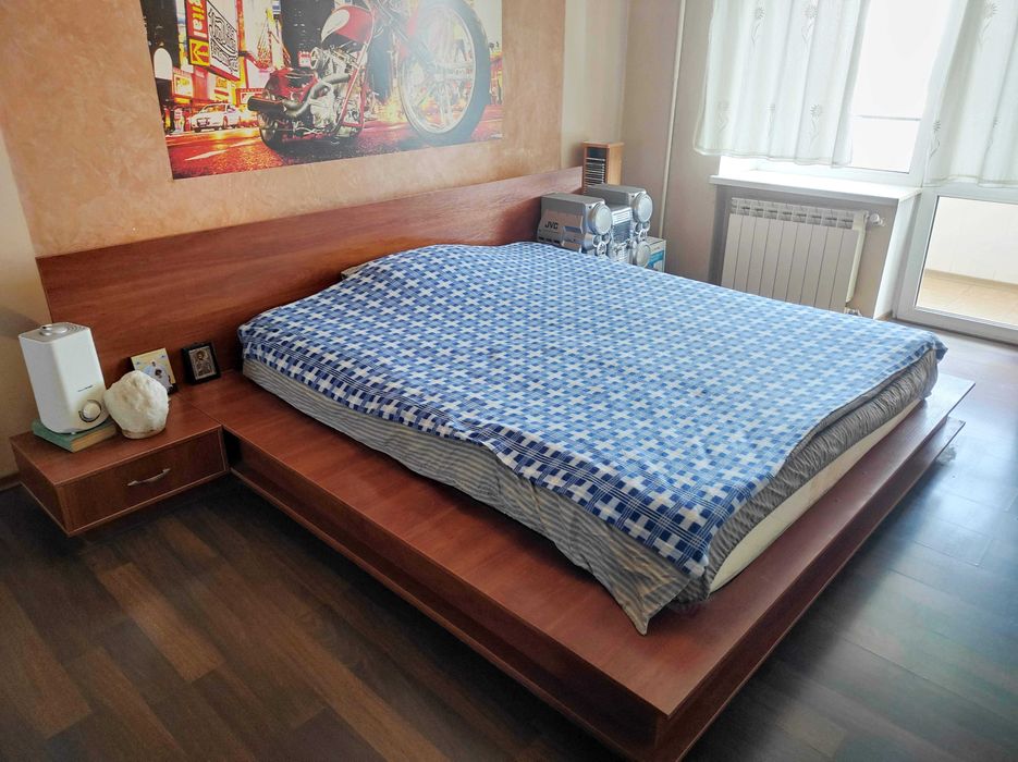 Продається видова 3-х.кім. квартира по вул. Набережна ім. В. Стефаника