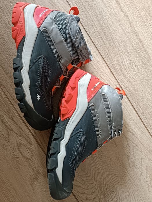 Buty turystyczne dla dzieci Quechua Crossrock Mid wodoodporne