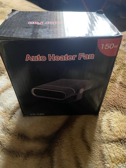 Обігрівач для скла в машині дуже гарний за 5хв розмерзається скло