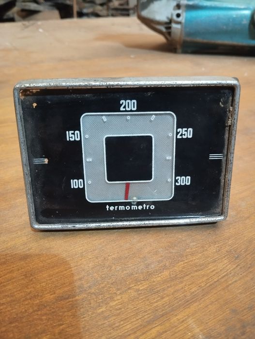 Termômetro antigo analógico