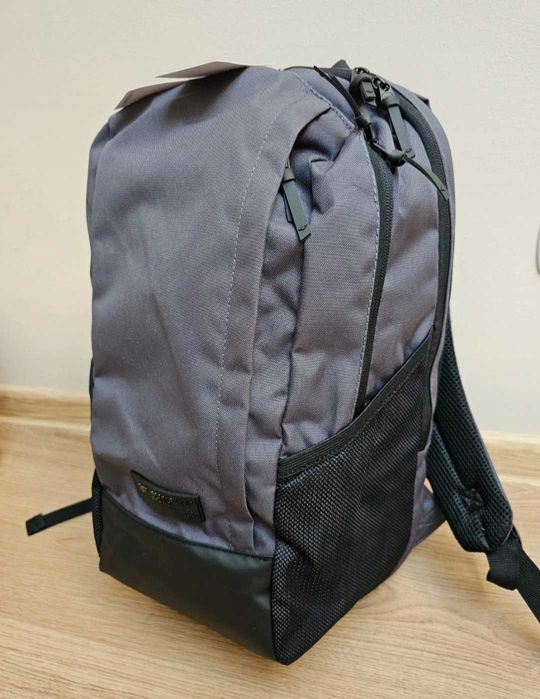 Plecak 4f szkolny do pracy na laptop 15' A4 wodoodporny 20l podręczny