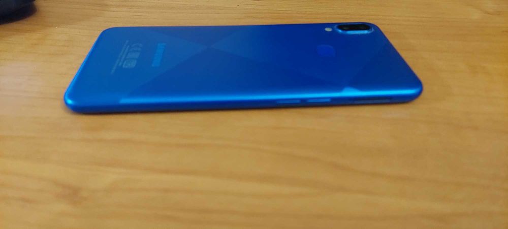 Телефон Samsung A10S 2/32Gb,гарний стан.