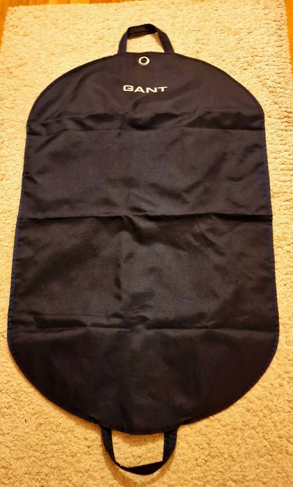Saco porta-fatos Gant novo