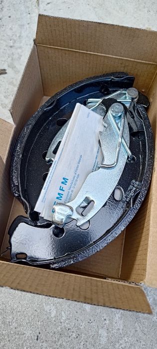 Задні Bosch гальмівні колодки 986 487 702 Фіат Кубо