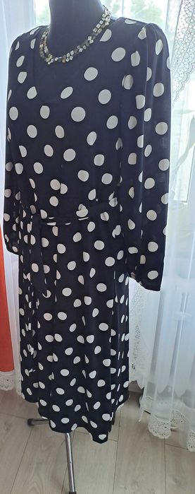 Sukienka czarna w białe grochy z paskiem L Reserved