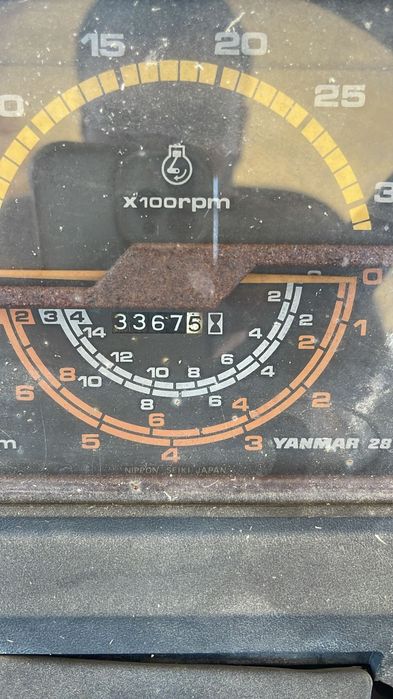Trator YANMAR FX28D com arco segurança