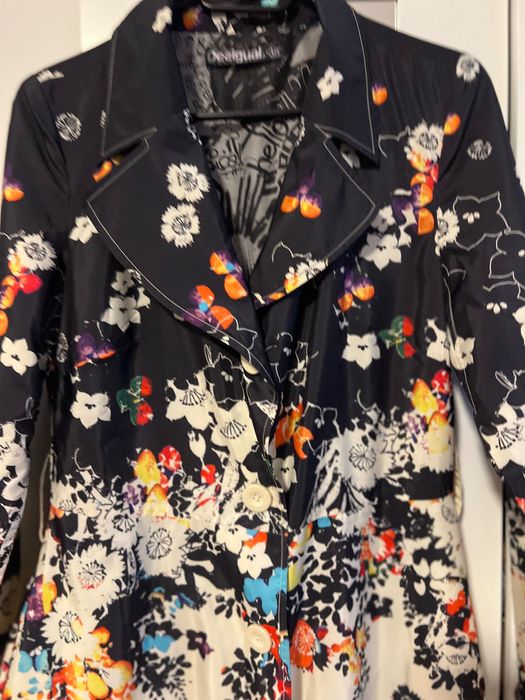 Lekki letni płaszcz  Desigual