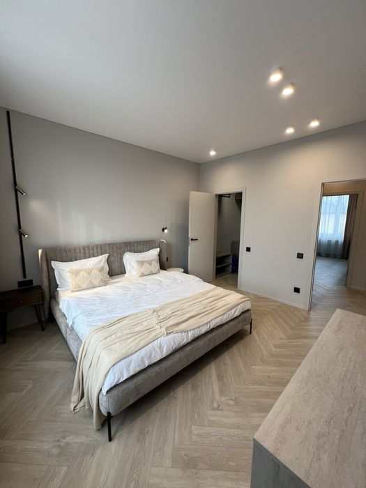 Продаж сучасного таунхаусу