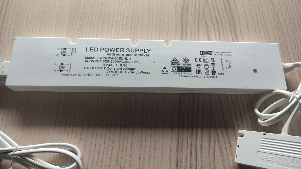 2 Calhas iluminação LED + Transformador