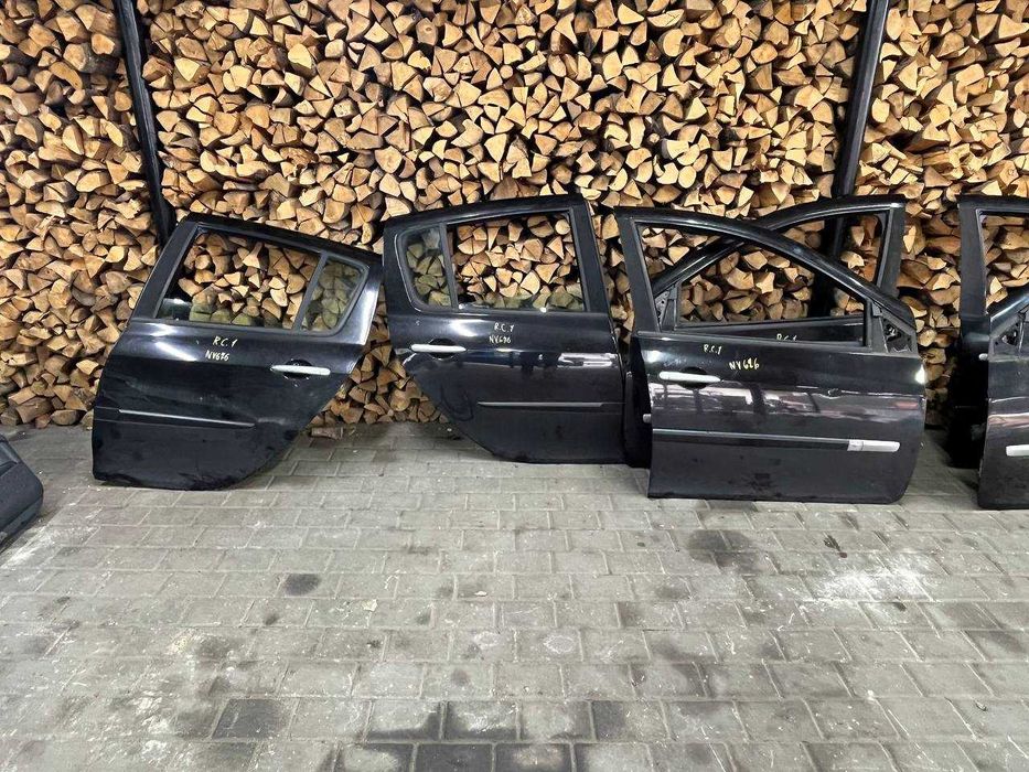 РЕНО КЛІО 3 Хетчбек Двері передні задні