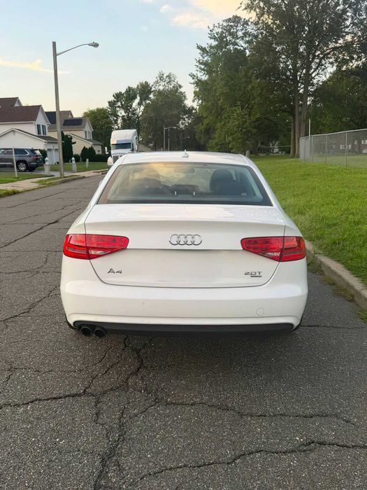 Audi A4 2.0T quattro Premium Plus      2014