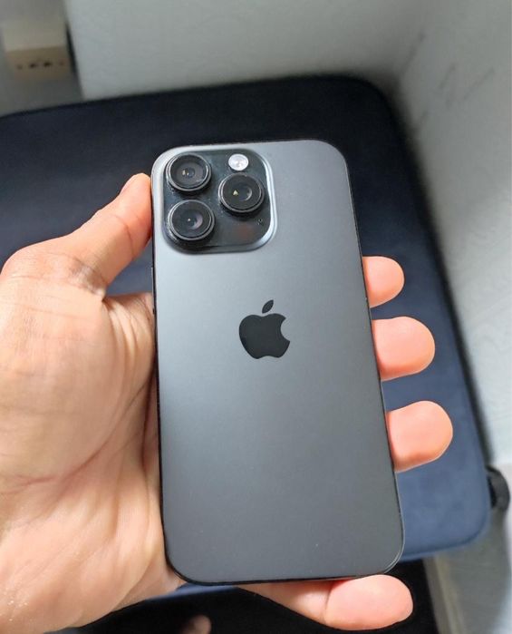 Apple iPhone 16 Pro