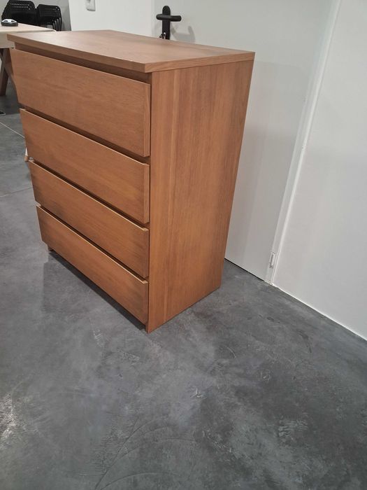 Comoda ikea 4 gavetas efeito carvalho