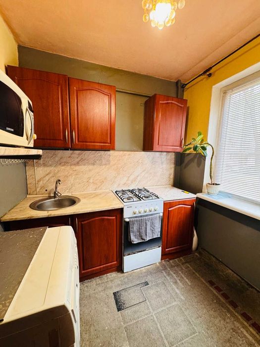 Продається 2-кімнатна квартира