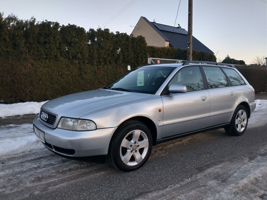 Audi A4 Kombi 1.8 + Gaz Klimatronik Alufelgi Hak