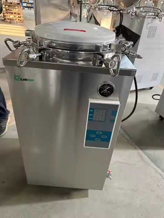 Autoklaw, sterylizator parowy  - 150 l  firma Labtex model LTA150VF