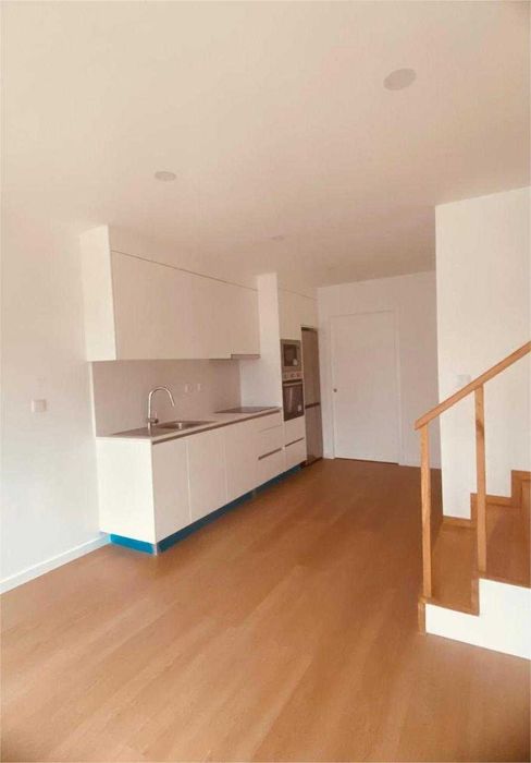 Moradia T1+1 Mezanino totalmente renovada  – Rio Tinto