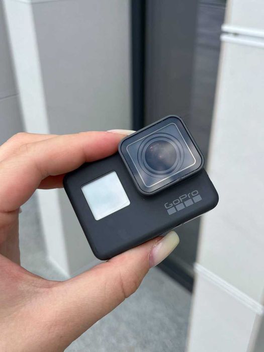 Екшн-камера GoPro Hero 5 з флешкою