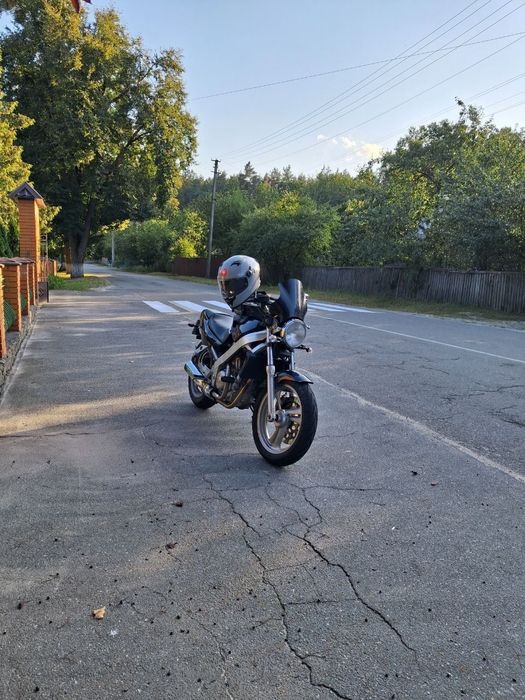 Продам мотоцикл Honda Bros 400