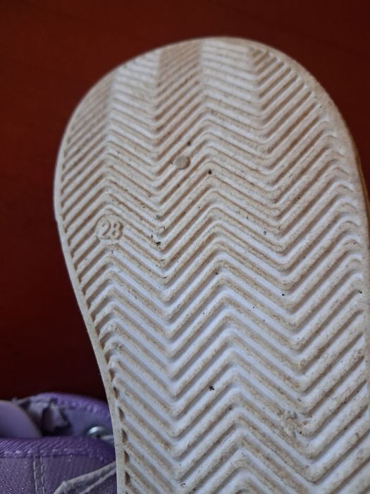 Sapatilhas frozen tamanho 28