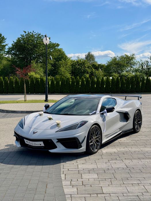 Corvette C8 do Ślubu - Sportowa Ikona, która rozpala Emocje !