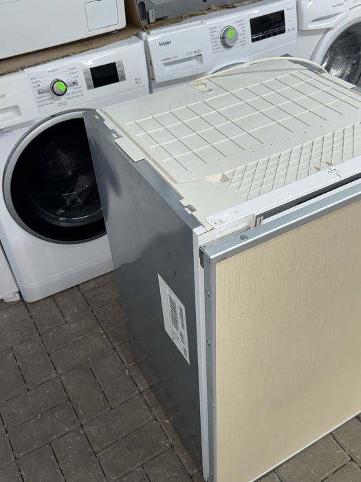 Lodówko Chłodziarkę  firmy Siemens model Ki21raf30 A++ 88 CM WYS