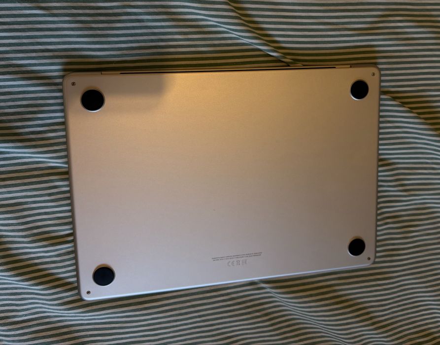 MacBook Air 13" - M4 - 16 GB RAM - 256 GB - Luz Estelar