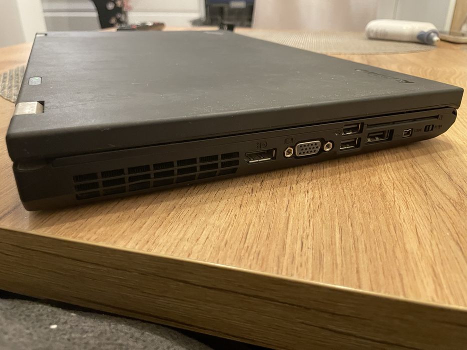 Laptop Lenovo T520i i3-2330m