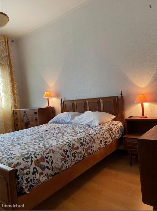 Quarto - localizado em Sé de Braga e São Lázaro Braga