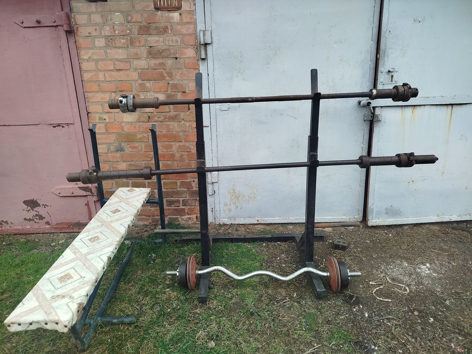 Гриф олимпийский с замками ,2  гриф заводской 25 кг, стойка, лавка.
