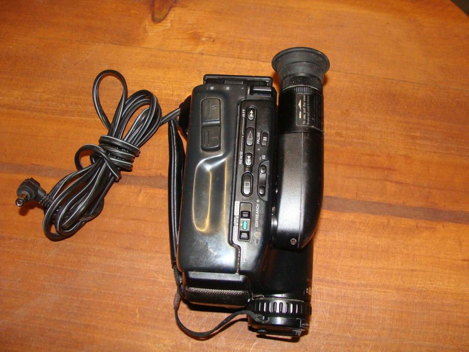 Máquina de Filmar Cassetes - Sony Video 8 - HandyCam