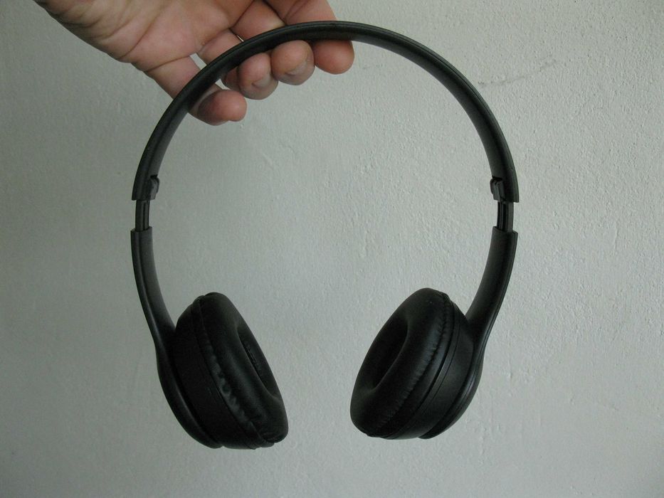 Бездротові Bluetooth навушники. Наушники беспроводные блютус