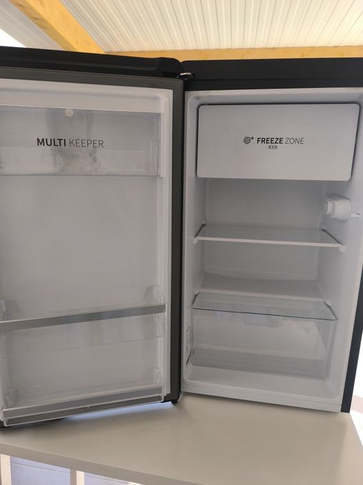 Mini frigorífico Hisense 75L