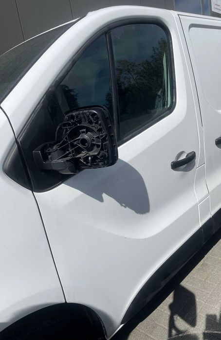 Porta frontal esquerda Trafic III/Opel Vivaro/Fiat Talento 2017