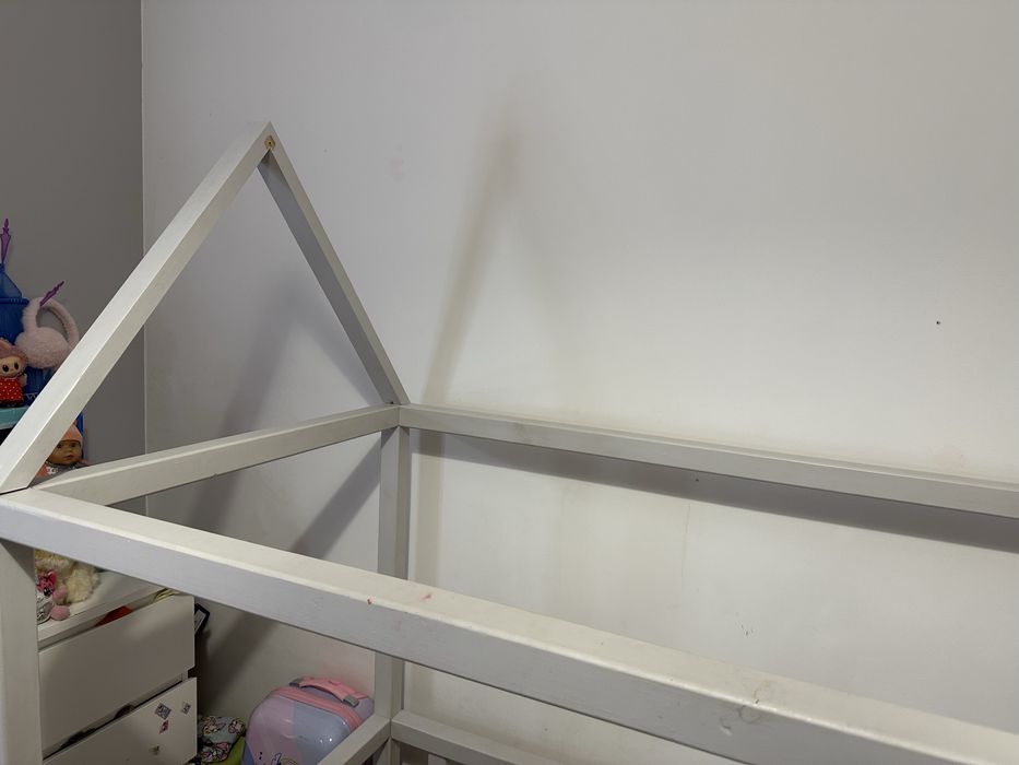 Łóżko dziecięce- domek