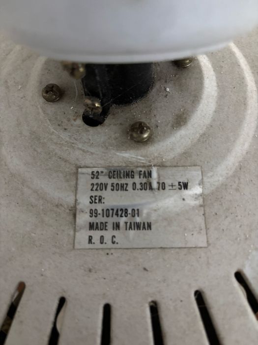 Ventoinha/candeeiro de tecto 3 vel+4 lampadas