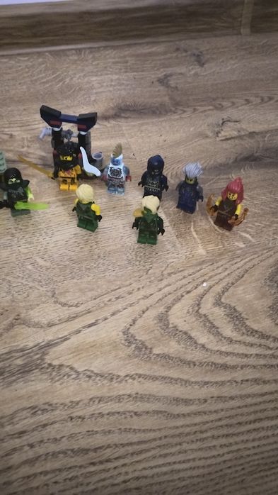 LEGO ninjago zestaw figurki i budowle