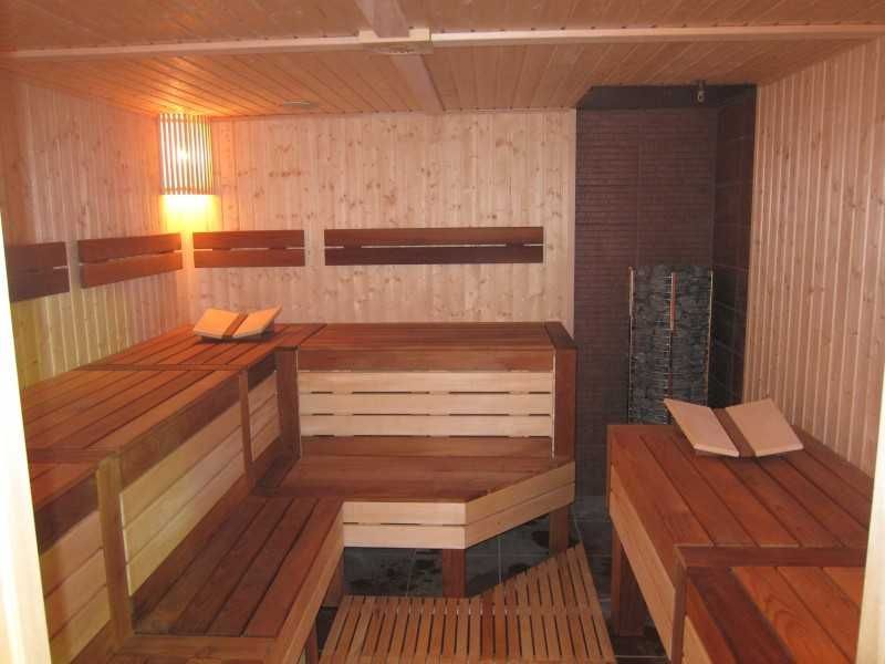 Дом посуточно 320м еврорем, бассейн, 2 сауны, беседка, караоке, теннис