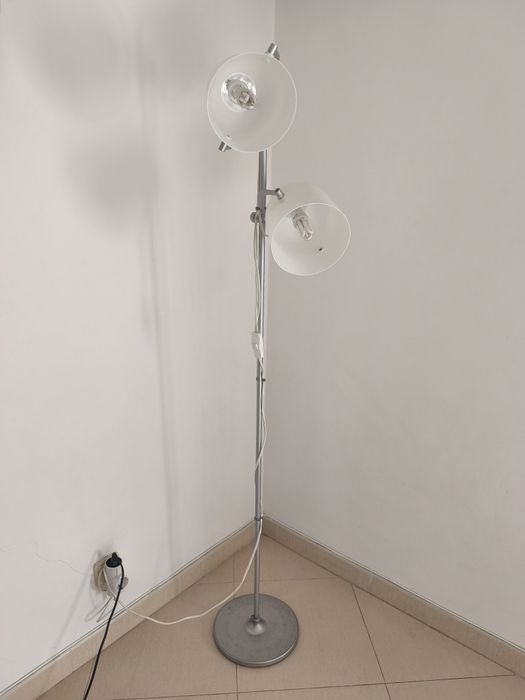 Candeeiro de pé IKEA
