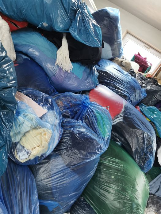 Niesort odzieży używanej z Niemiec