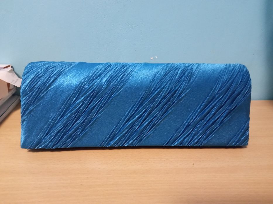 Torebka wyjściowa kopertówka