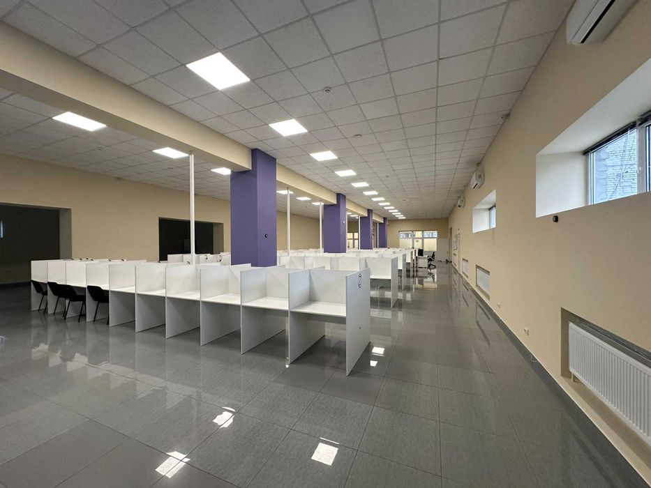 ТОП! Оренда комерції в центрі! Ремонт! Комунікації! Заїжджай і працюй!