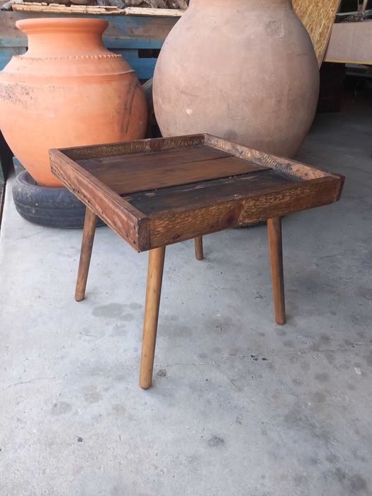 Mesa rustica antiga, otimo estado