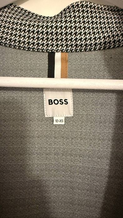 Новий костюм Boss на 12 років  XS (152-154)