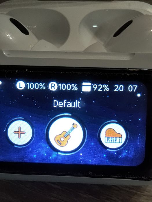 Бездротові навушники ERAZER A9 Pro2 з сенсорним екраном у зарядному кейсі білі