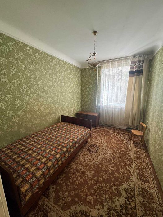 45619 Продаж 3к квартири на Зарычанськый , простий стан