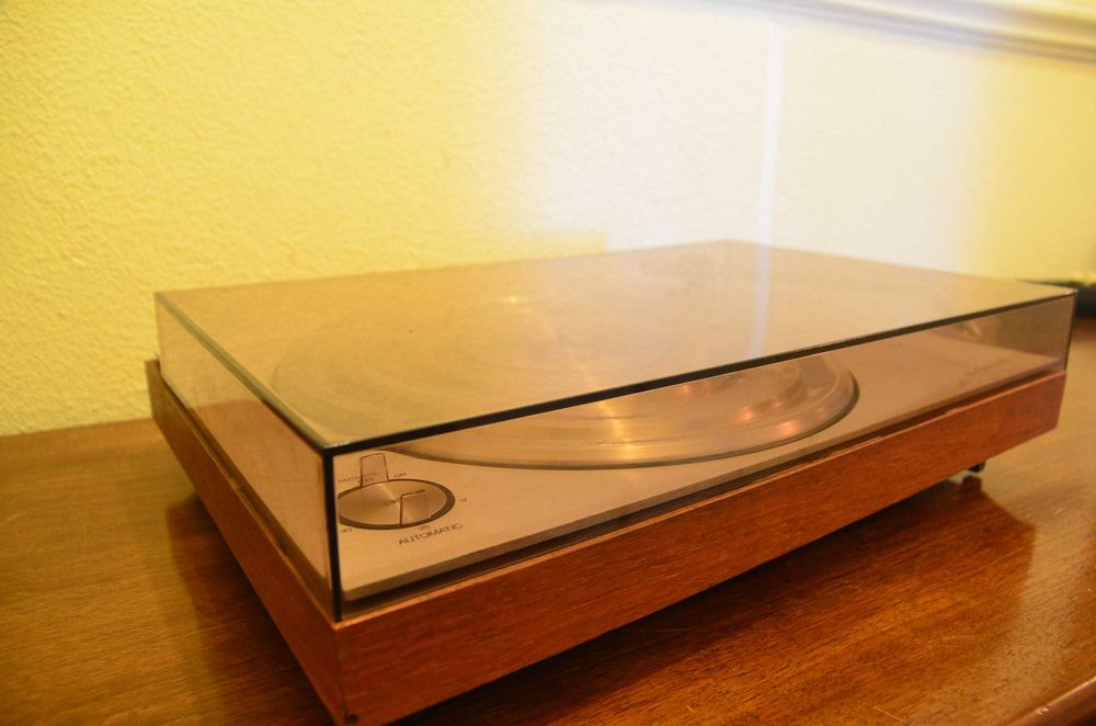 Gira Discos B&O beogram 3000